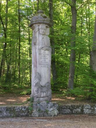 Am Isarhochufer, West