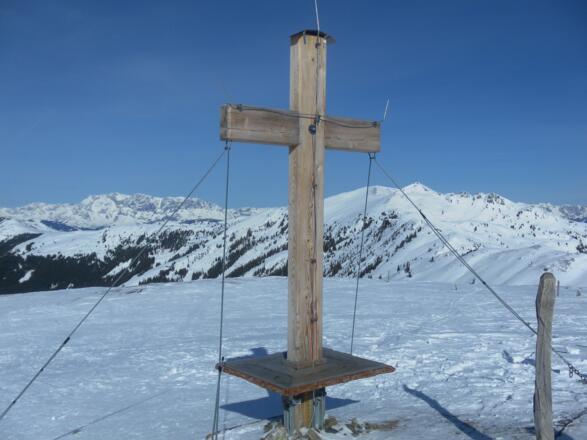 Loosbichl oder Loosbühel, dahinter Hochkönig und Gründeck