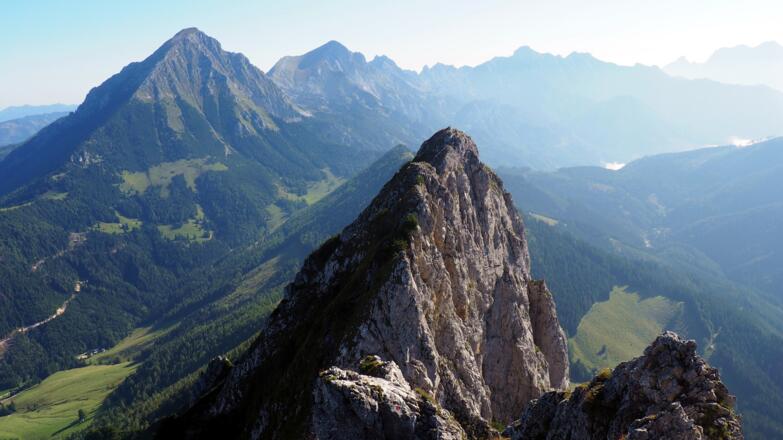 Frauenmauer 1843m mit Gr.Pyhrgas links