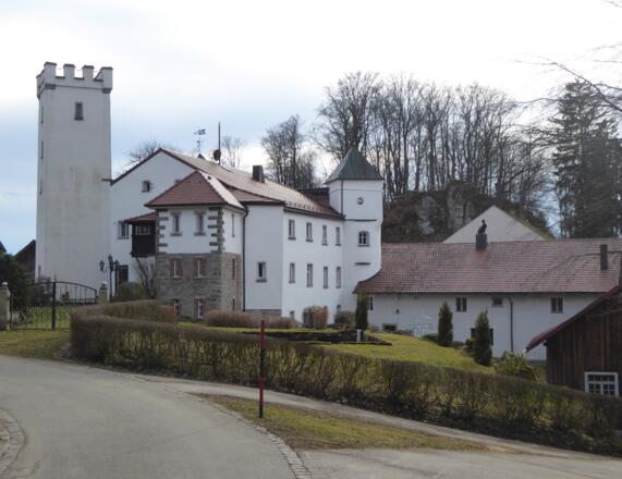 Schloß Sattelpeilnstein