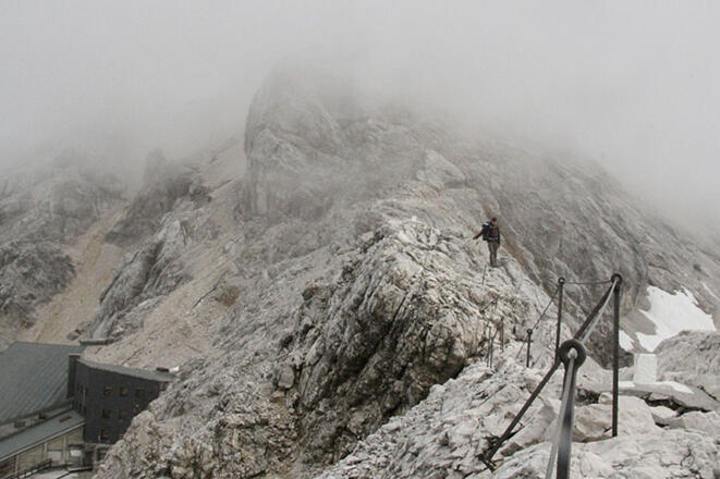 Auf dem Grat unterhalb der Zugspitze