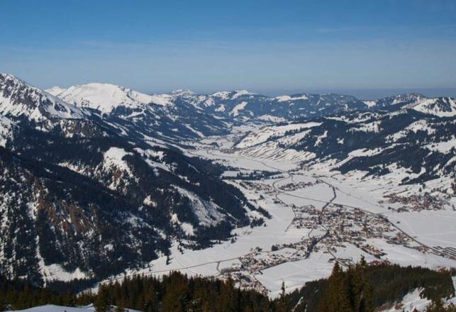 Haus Talblick - Ferienwohnungen + Gästezimmer