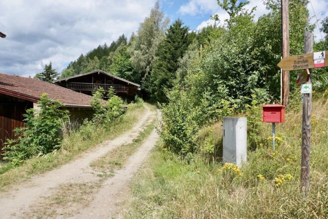 Gläserner Steig am Ortsende von Eggersberg