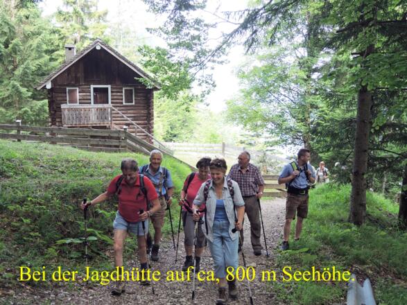 Bei der Jagdhütte in Oberburgau