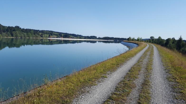 Prem "Stau"-see