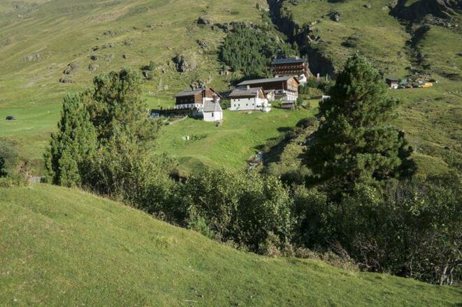 Rofenhöfe mit dem Geierwallihof