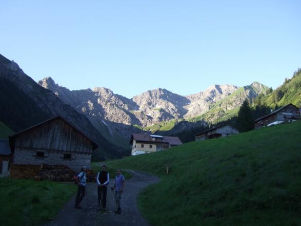 Blick vom Bodenvorsäss zum Zitterklapfenmassiv