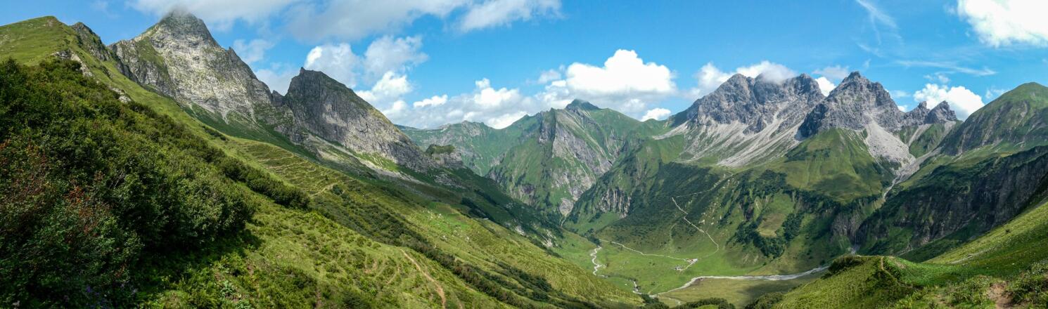 Panorama vom Älpelesattel