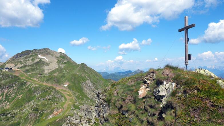 Wurmwand 2195m mit Seekarspitze 2350m