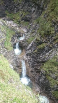 der landschaftlich tolle Pfanngraben mit seinen vielen Wasserfällen