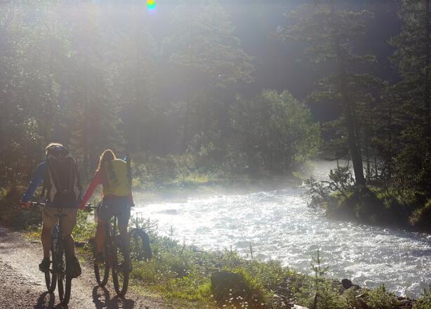 Mit dem Rad von Scharnitz ins Hinterautal, vorbei am Isarursprung