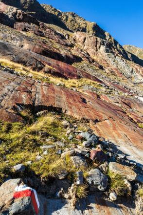 Gletscherschliff auf dem Weg zum Gletschersee
