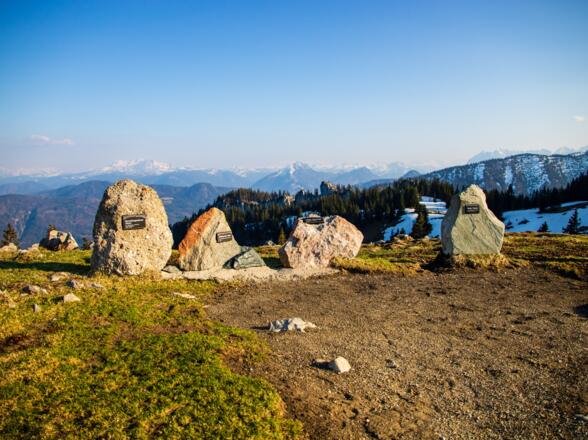 Kleine Gesteinskunde der umliegenden Gebirge.