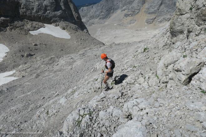 Jetzt ist der schwierigste Teil wirklich geschafft. Wir sind wieder so knapp unter 2700m