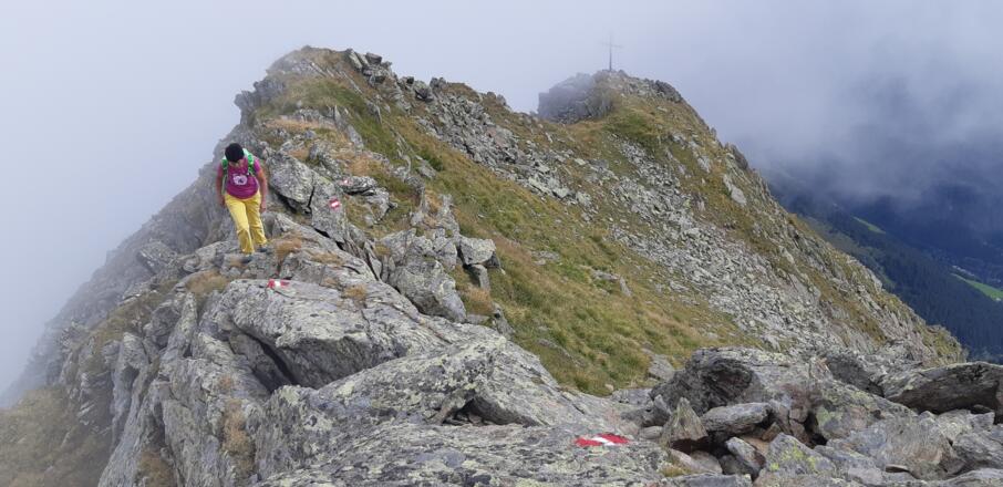 ... Marchsäule (unten).