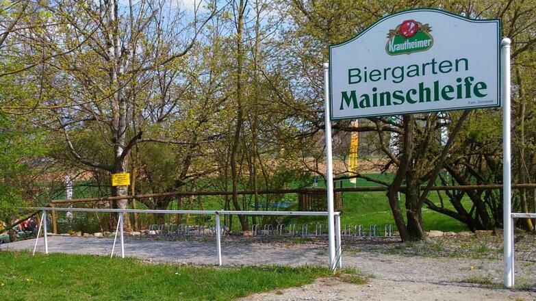 Biergarten in Kaltenhausen bei der Mainfähre