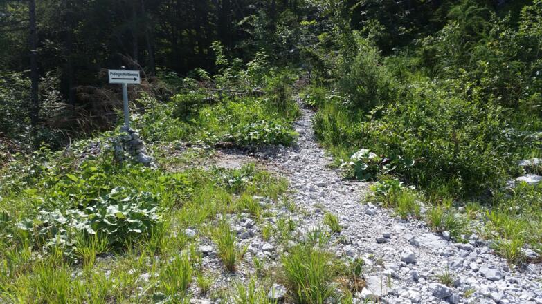 Zustieg zum Klettersteig Beschilderung