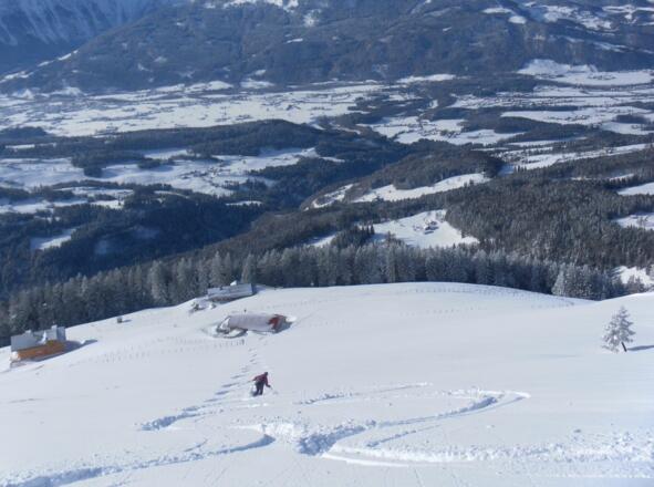 Westabfahrt zu den Schlenkenalmen