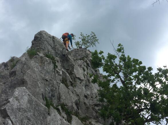 die Abseilstelle nach der 1. Seillänge