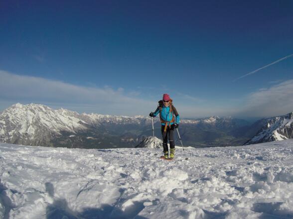 nur noch wenige Meter bis zum Gipfel - Watzmann im Hintergrund
