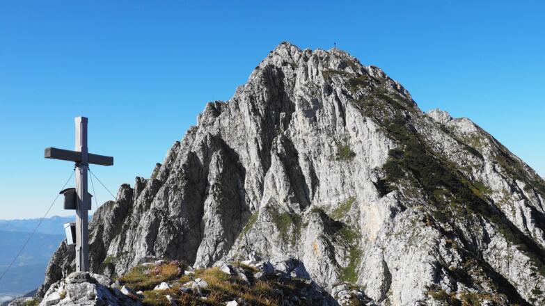 Bosruck 1992m von der Frauenmauer 1843m gesehen.