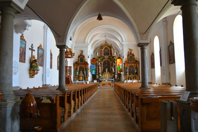Innenansicht der Pfarrkirche von Windhaag