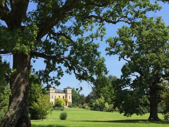 Schloss Seeseiten im Bernrieder Park