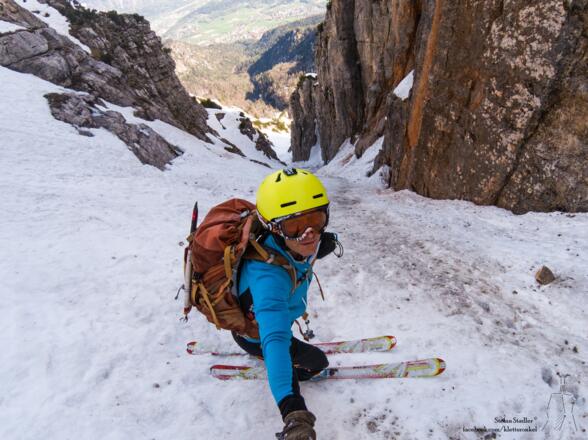 Abfahrt in der Felsengasse