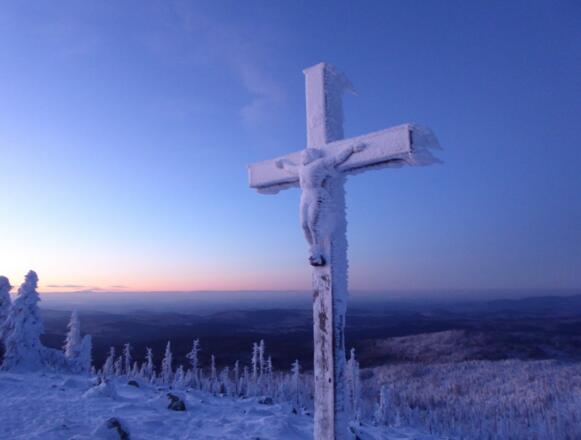 Lusen in den blauen Stunde vor Sonnenaufgang