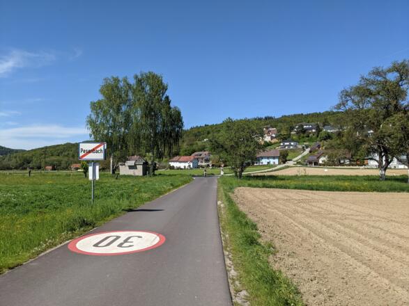Querung der Bundesstraße