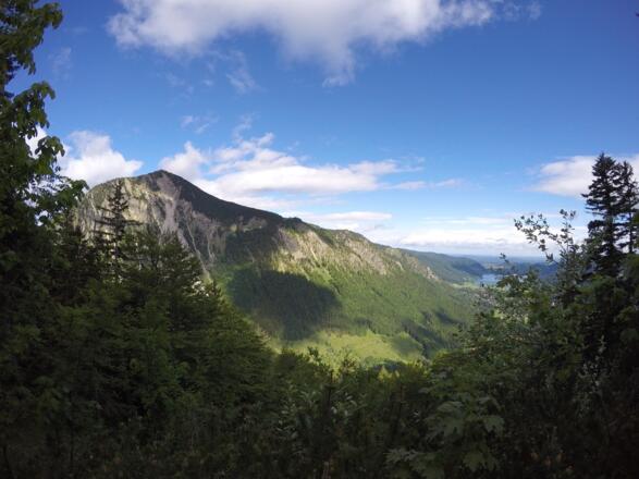Aussicht auf den Brecherspitz zum Beginn der Tour