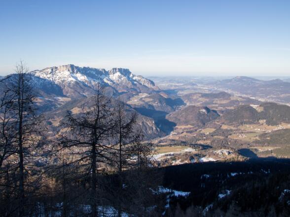 Schöner Blick auf Untersberg und Salzburg.