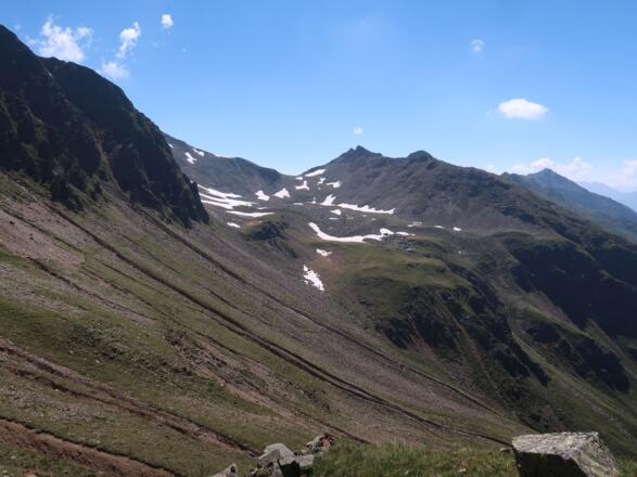 Blick nach Osten zum Zarschartl. Dieses Kar wird gequert.