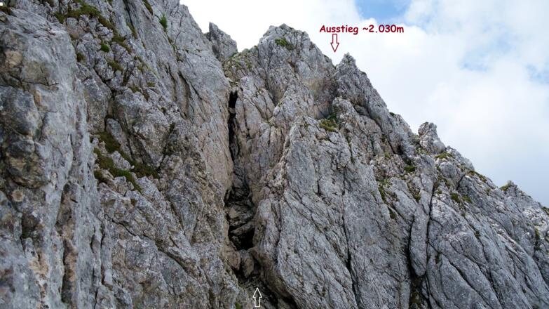 Steilstufe 2005m - ~2030m mit Trittbügel und Stahlseil