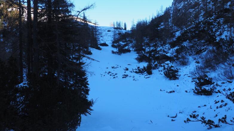Anstieg zum Halssattel 1610m