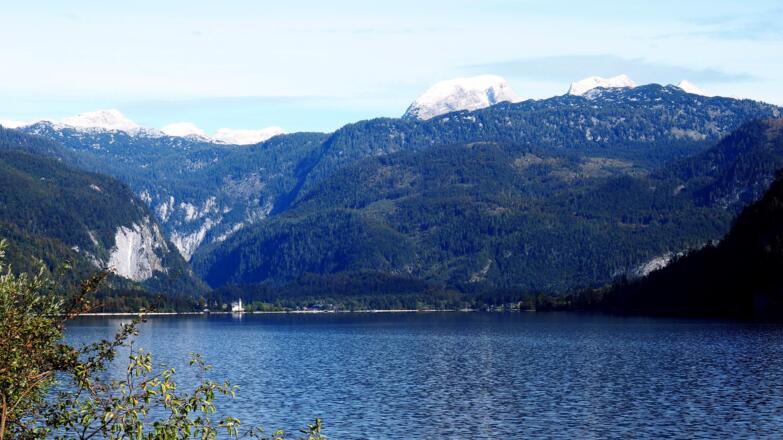 Grundlsee 710m mit Lawinenstein