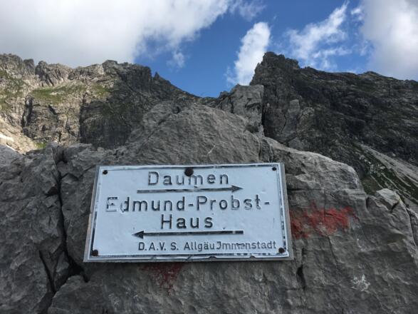 Hier geht's lang!