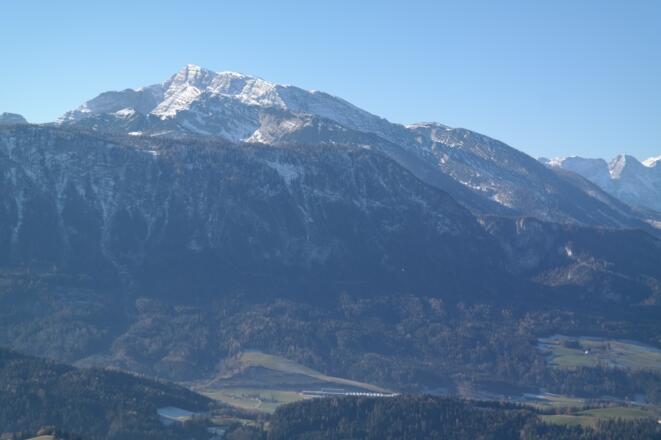 Blick zum Warscheneck (2.389 m). Das Warscheneck ist der Hauptgipfel rund um Windischgarsten.