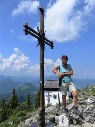 Spitzstein Kreuz und Kapelle