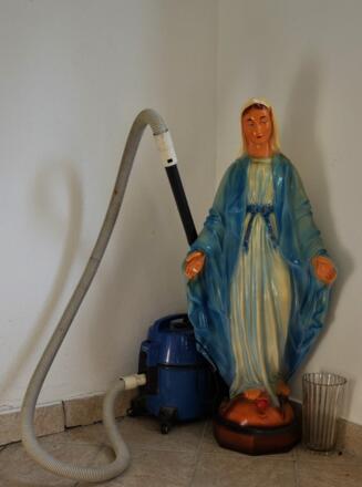 Bäckeralm Kapelle mit Inhalt