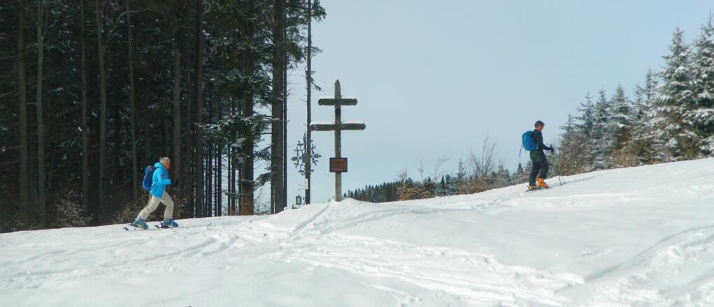 Kreuz knapp unterm Gipfel