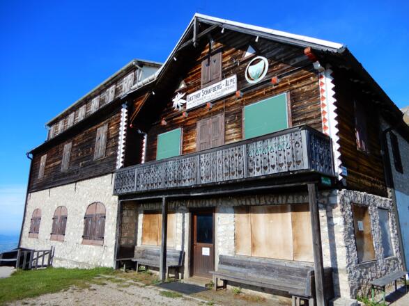 Außer Betrieb, Gasthof Schafberg-Alpe bei der Mittelstation