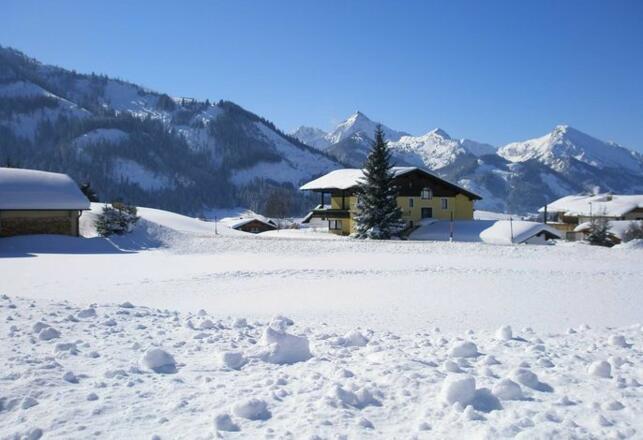 Haus Talblick - Ferienwohnungen + Gästezimmer