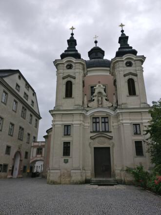 Christkindl; Wallfahrtskirche