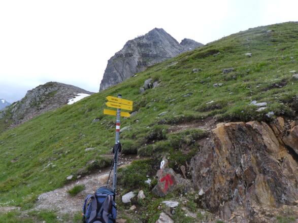Grieskogel mit Gipfelkreuz