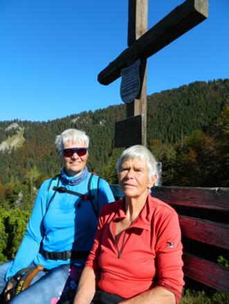 Erste Rast: beim Rumpelmayr-Kreuz