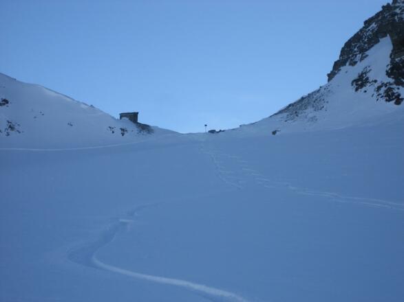 Blick zurück nach Betreten des Vermuntgletscher in die gleichnamige Scharte