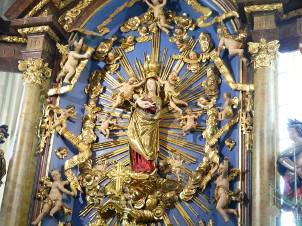 Hochaltar in der Kirche Maria Neustift