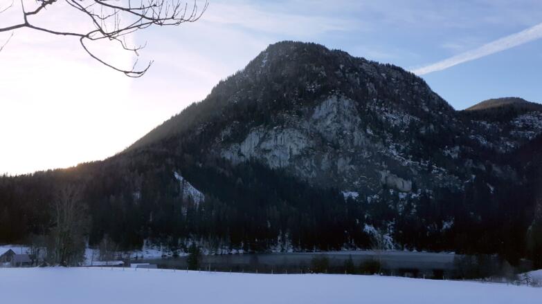 Gleinkersee 806m mit Seespitz 1574m