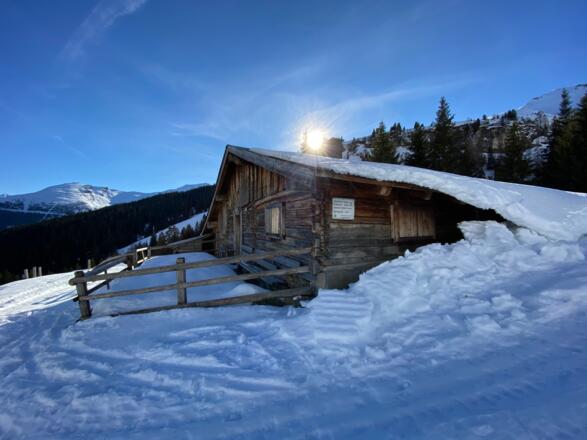 Thaler-Mahderhütte, optimaler Rastplatz, meist schon in der Sonne